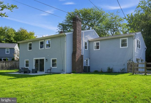 208 OAKLAND PL, North Wales, PA 19454