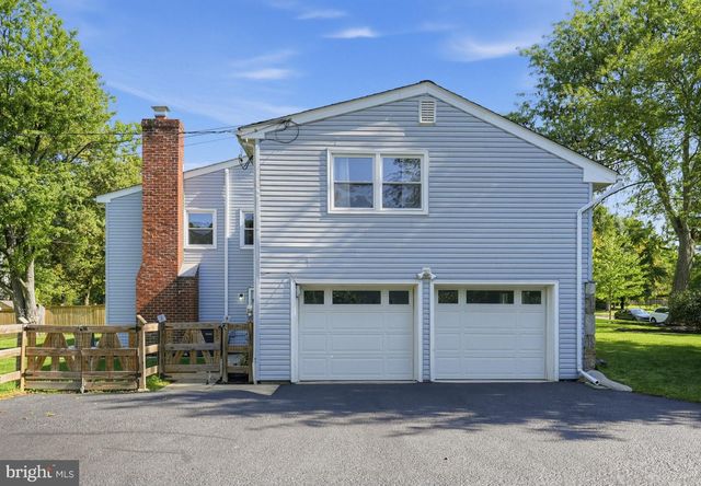 208 OAKLAND PL, North Wales, PA 19454