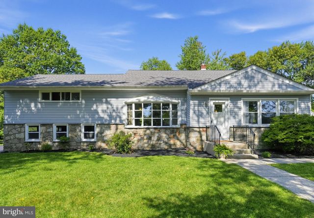 208 OAKLAND PL, North Wales, PA 19454