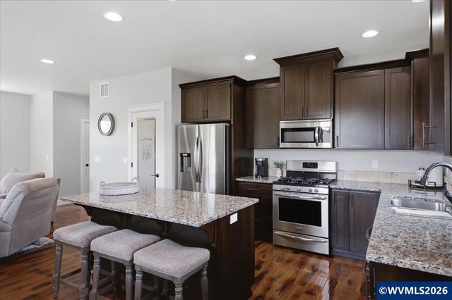 3104 36th Av SE, Albany, OR 97322