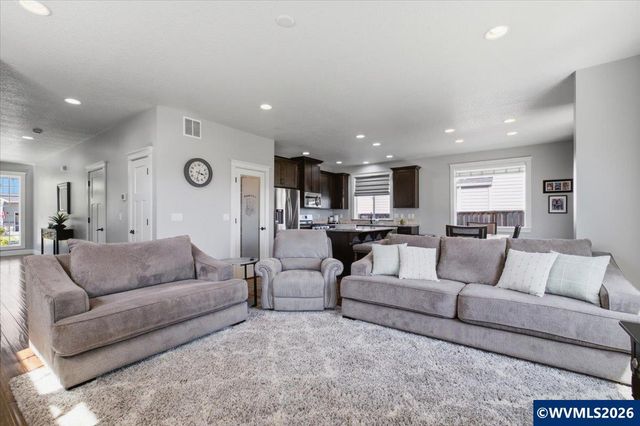 3104 36th Av SE, Albany, OR 97322