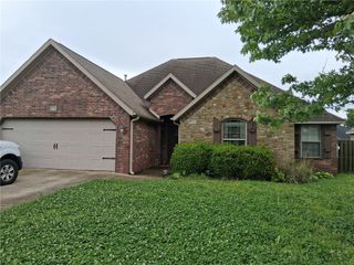 3501 SW Davinci Boulevard, Bentonville, AR 72712