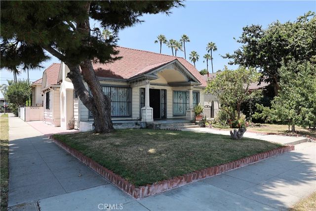 4131 S Hobart, Los Angeles, CA 90062