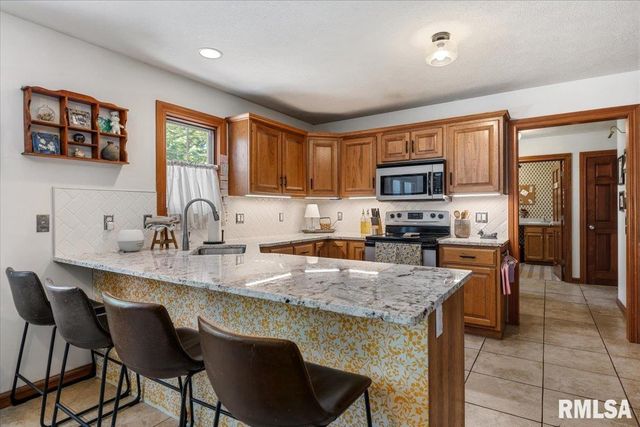 3821 Ryebrook Court, Springfield, IL 62704