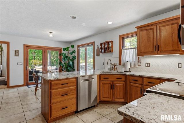 3821 Ryebrook Court, Springfield, IL 62704