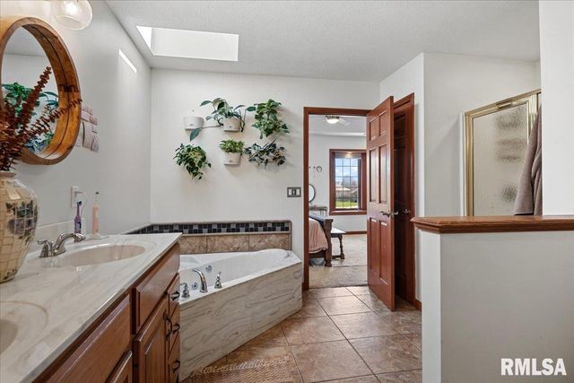 3821 Ryebrook Court, Springfield, IL 62704