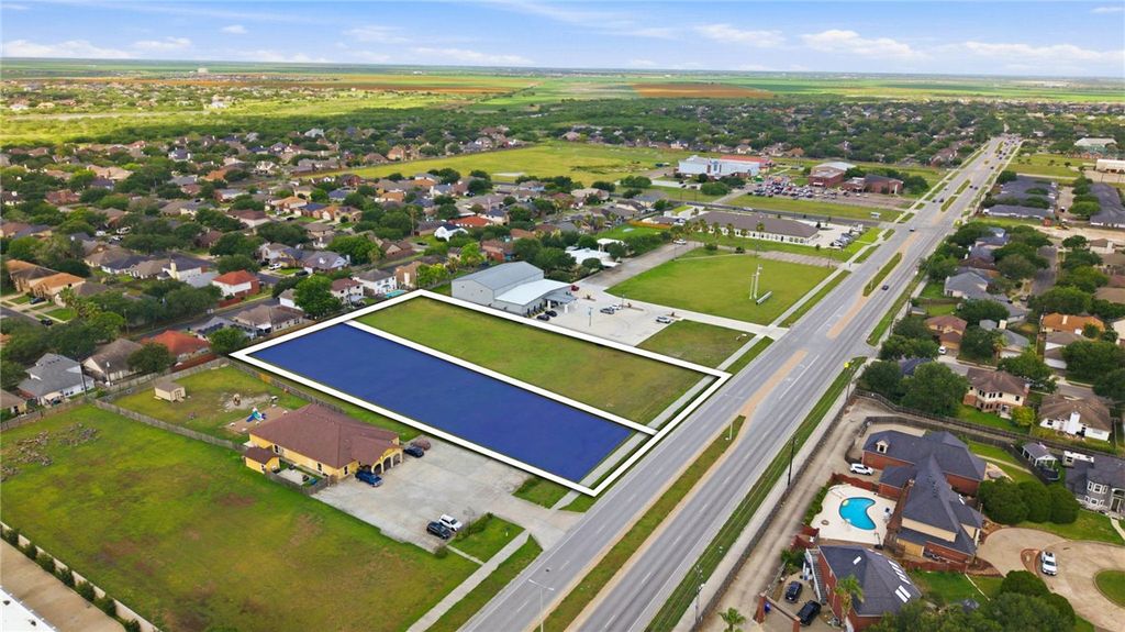 5237 Yorktown Blvd, Corpus Christi, TX 78413 — photo 2