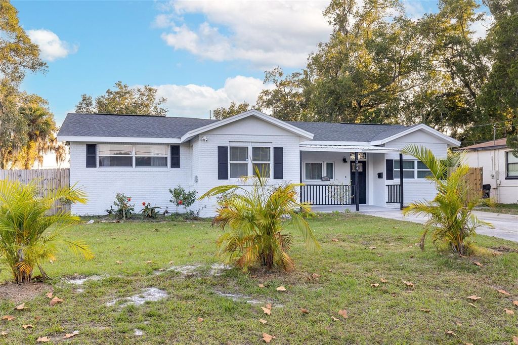 234 W MAGNOLIA STREET, Apopka, FL 32703