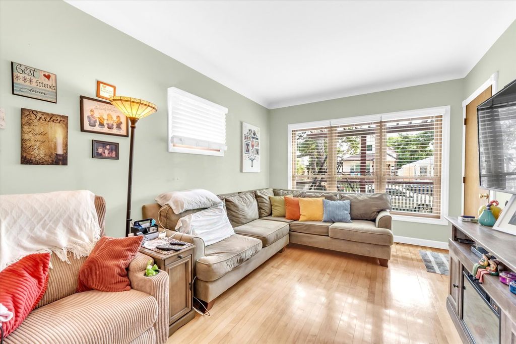 5134 W Ainslie Street, Chicago, IL 60630 — photo 4