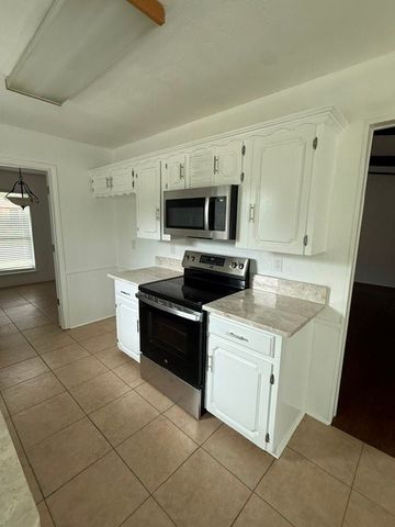 9189 Meadowcrest Street, Frisco, TX 75033