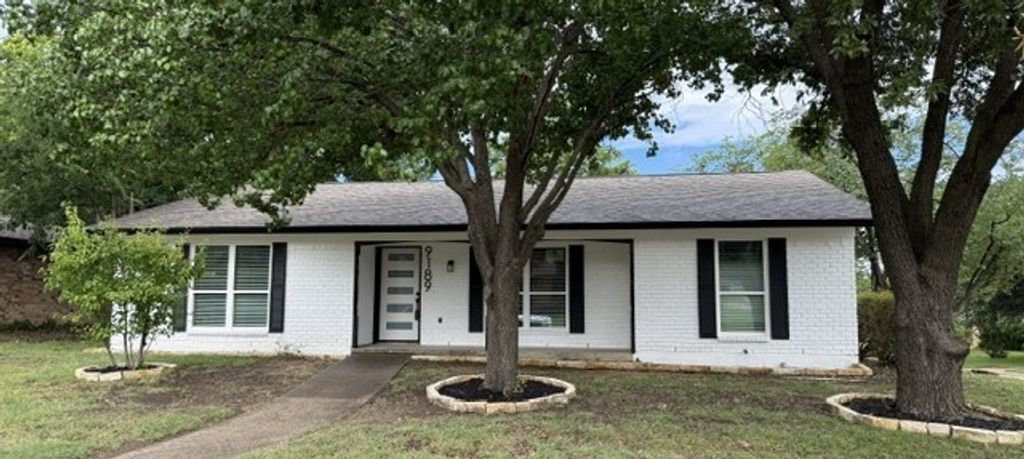 9189 Meadowcrest Street, Frisco, TX 75033