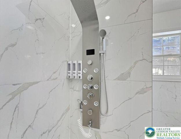 136 Kimberly Drive, Blakeslee, PA 18610