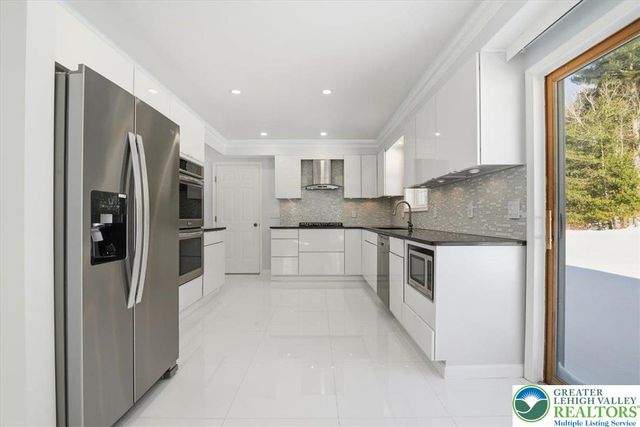 136 Kimberly Drive, Blakeslee, PA 18610