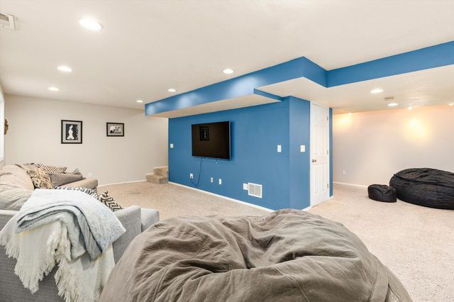 123 Dooley Court SW, Altoona, IA 50009