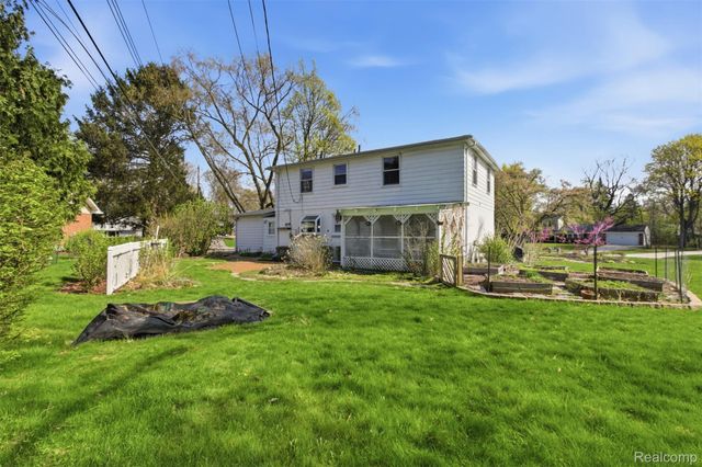 30033 Beacontree Street, Farmington Hills, MI 48331