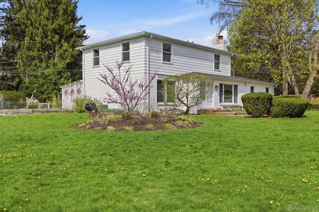 30033 Beacontree Street, Farmington Hills, MI 48331