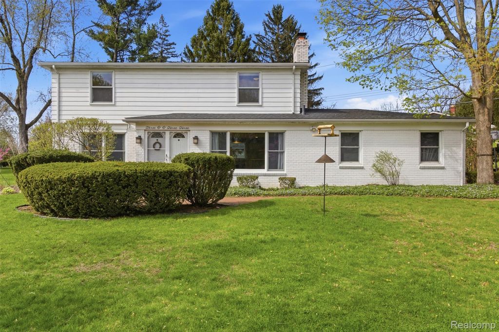 30033 Beacontree Street, Farmington Hills, MI 48331