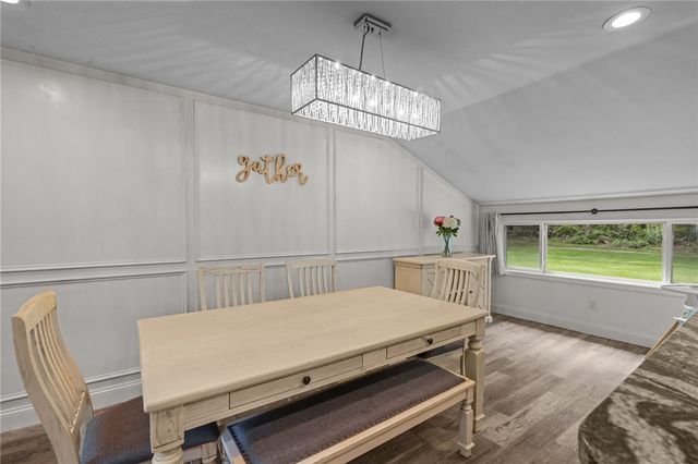 10 Bigelow Road, Johnston, RI 02919