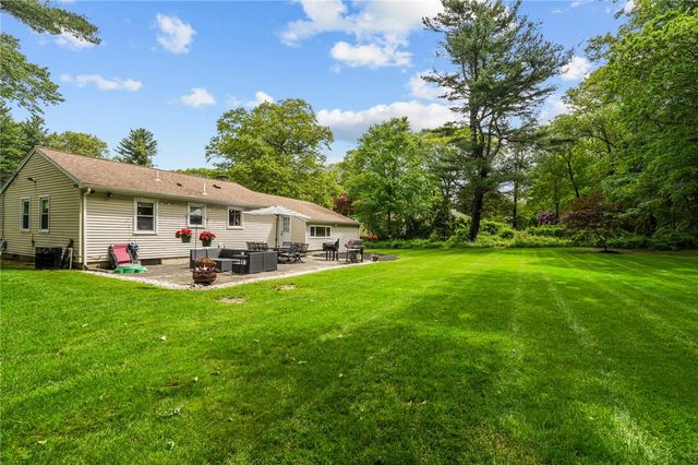10 Bigelow Road, Johnston, RI 02919