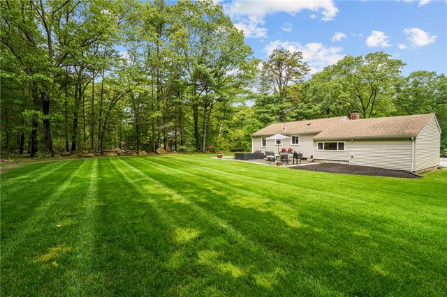 10 Bigelow Road, Johnston, RI 02919