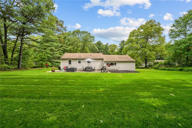 10 Bigelow Road, Johnston, RI 02919