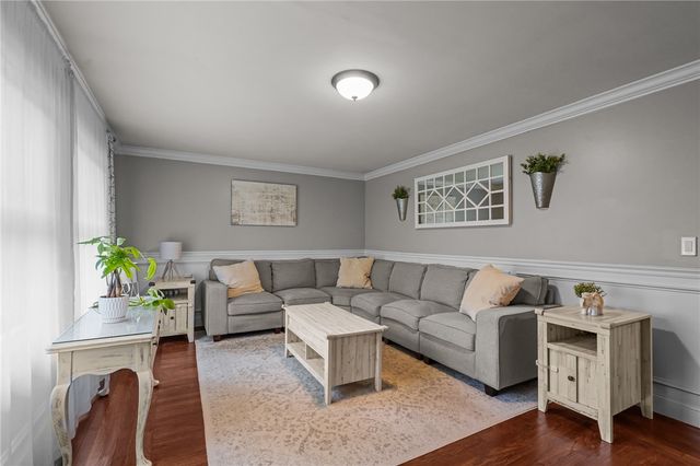 10 Bigelow Road, Johnston, RI 02919