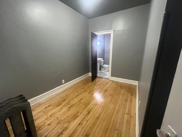 4958 S Michigan Avenue 3S, Chicago, IL 60615