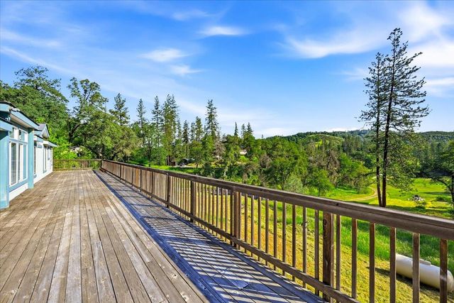 18060 Dog Bar Rd, Grass Valley, CA 95949