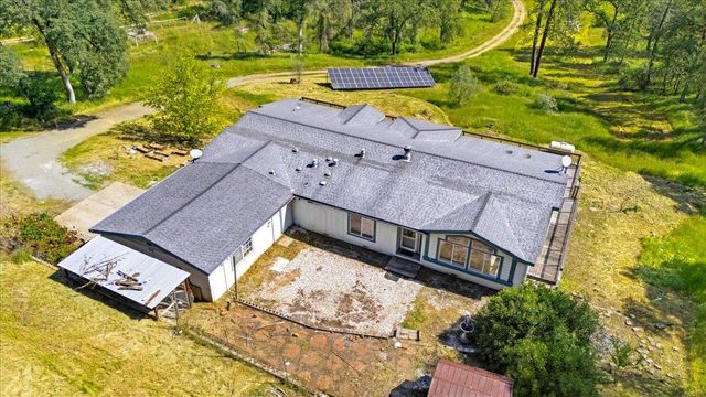 18060 Dog Bar Rd, Grass Valley, CA 95949