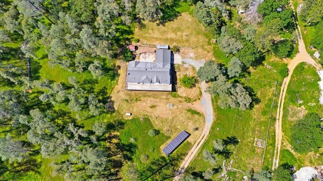 18060 Dog Bar Rd, Grass Valley, CA 95949