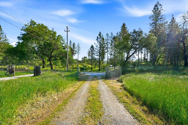 18060 Dog Bar Rd, Grass Valley, CA 95949
