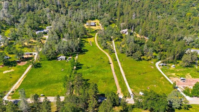 18060 Dog Bar Rd, Grass Valley, CA 95949
