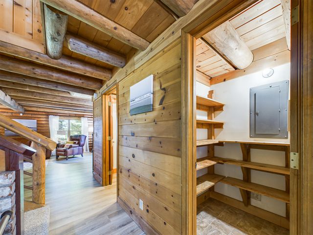 160 Pomeroy Hollow Road, Eureka, CA 95503