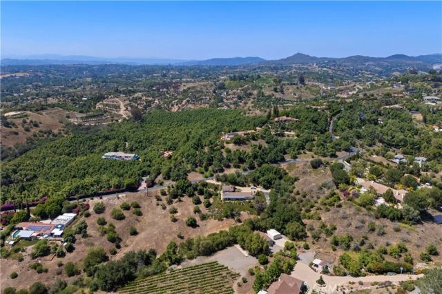 3237 Canonita Drive, Fallbrook, CA 92028