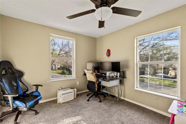 303 Whispering Oaks Trail, Payne Springs, TX 75156