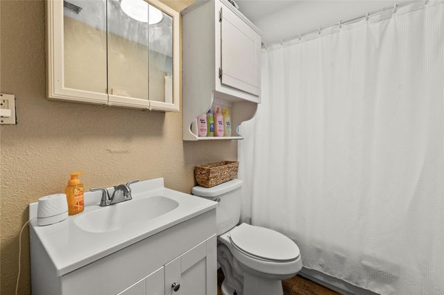 303 Whispering Oaks Trail, Payne Springs, TX 75156