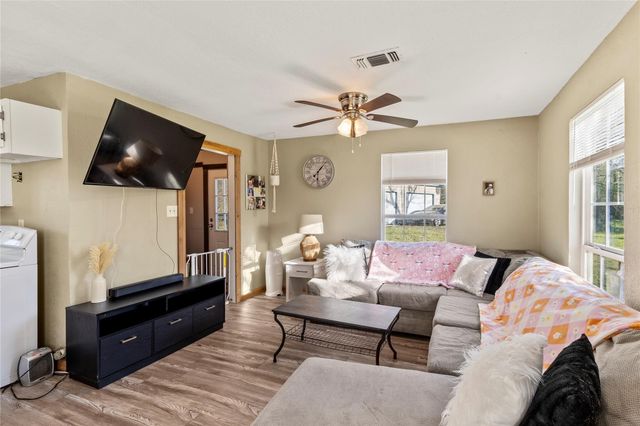303 Whispering Oaks Trail, Payne Springs, TX 75156