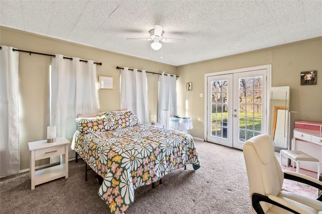 303 Whispering Oaks Trail, Payne Springs, TX 75156