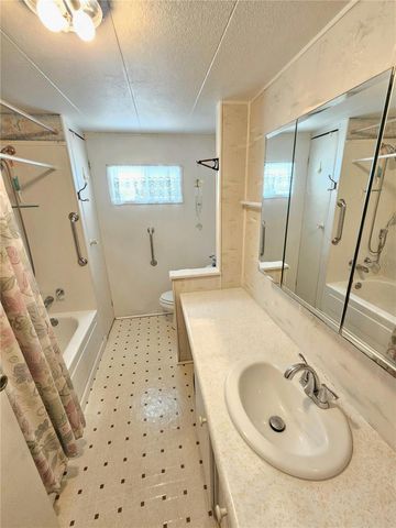 110 ROMA ROAD, Venice, FL 34285