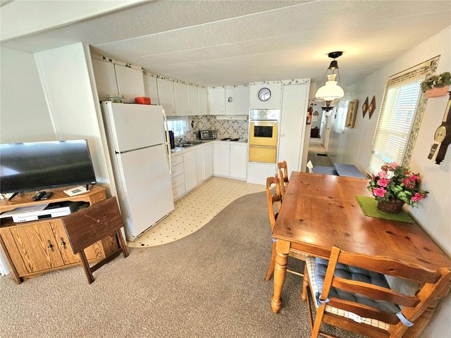 110 ROMA ROAD, Venice, FL 34285