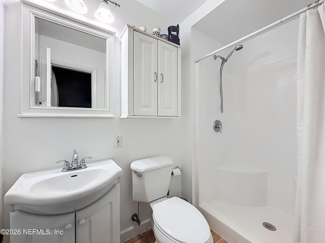1910 HILLTOP Boulevard, Jacksonville, FL 32246