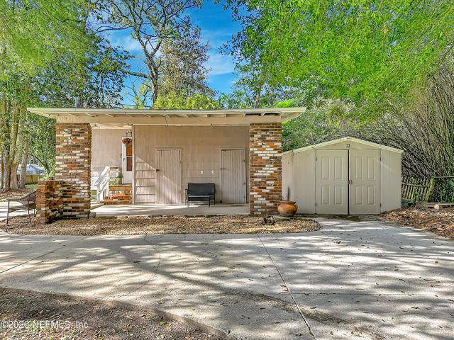 1910 HILLTOP Boulevard, Jacksonville, FL 32246