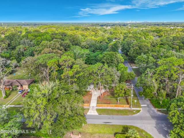 1910 HILLTOP Boulevard, Jacksonville, FL 32246