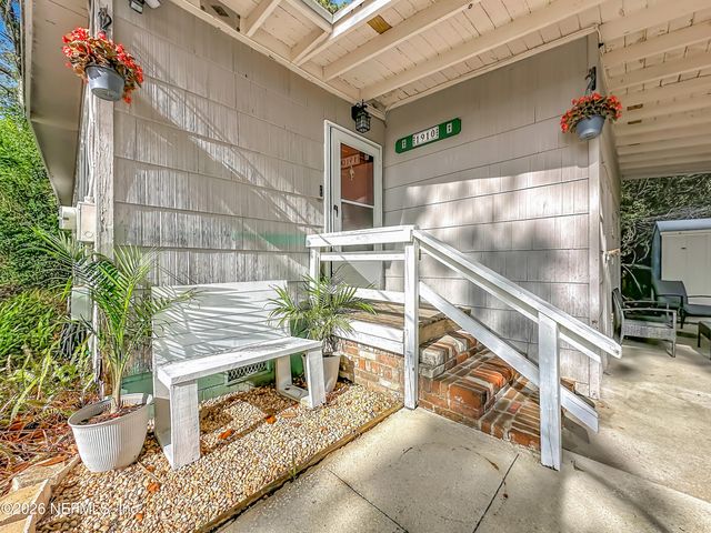 1910 HILLTOP Boulevard, Jacksonville, FL 32246