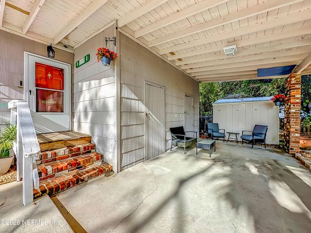 1910 HILLTOP Boulevard, Jacksonville, FL 32246
