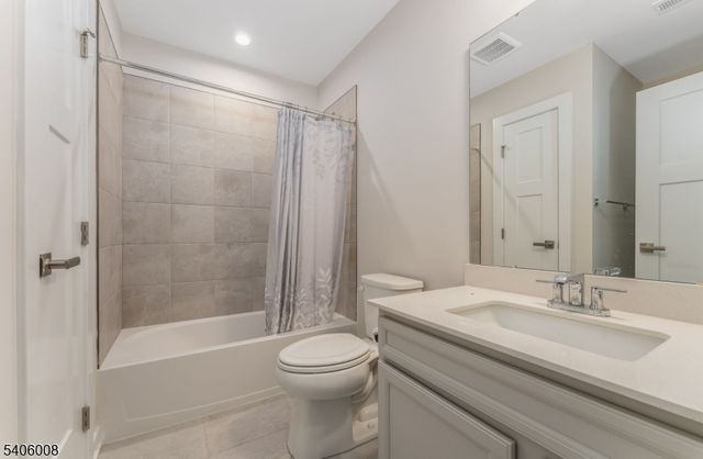 58 Redwood Run, Mansfield Twp., NJ 07865