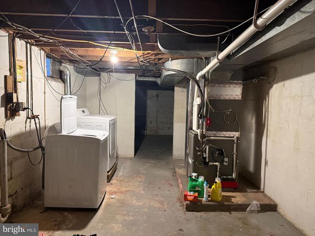 685 COLONIAL AVE, York, PA 17403