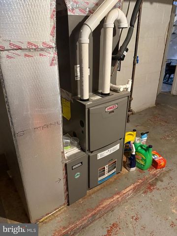 685 COLONIAL AVE, York, PA 17403