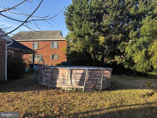 685 COLONIAL AVE, York, PA 17403