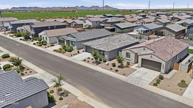 3246 E PINEAPPLE Road, San Tan Valley, AZ 85143